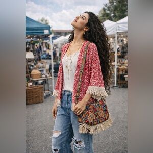 FOREVER 21 FRINGE TRIM SHORT KIMONO